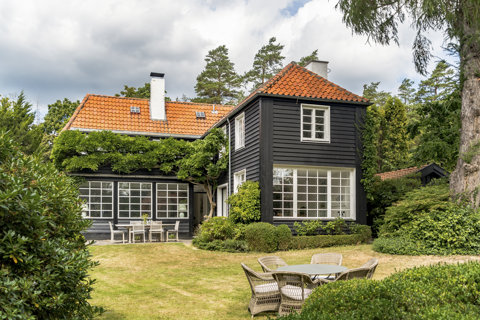ET STED MED EN SÆRLIG TILTRÆKNINGSKRAFT